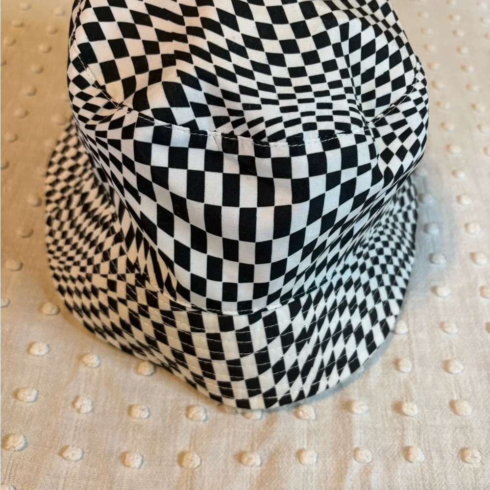 Disney Parks Alice in Wonderland White Rabbit Checkered Bucket Hat